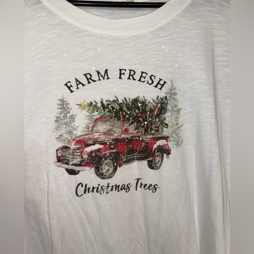 Maurices 4X farm fresh Christmas trees burnout T-shirt